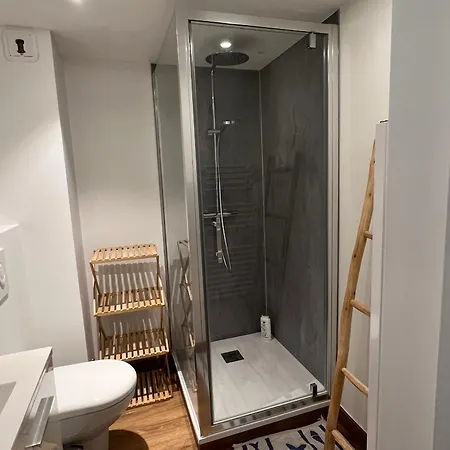 شقة Dernier Etage Apercu Proche - Fr-1-485-166 *